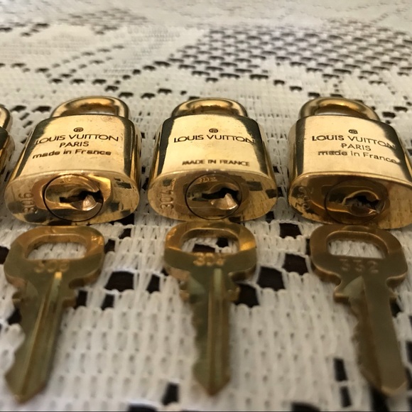 Authentic Louis Vuitton Padlock & Key - Picture 7 of 8